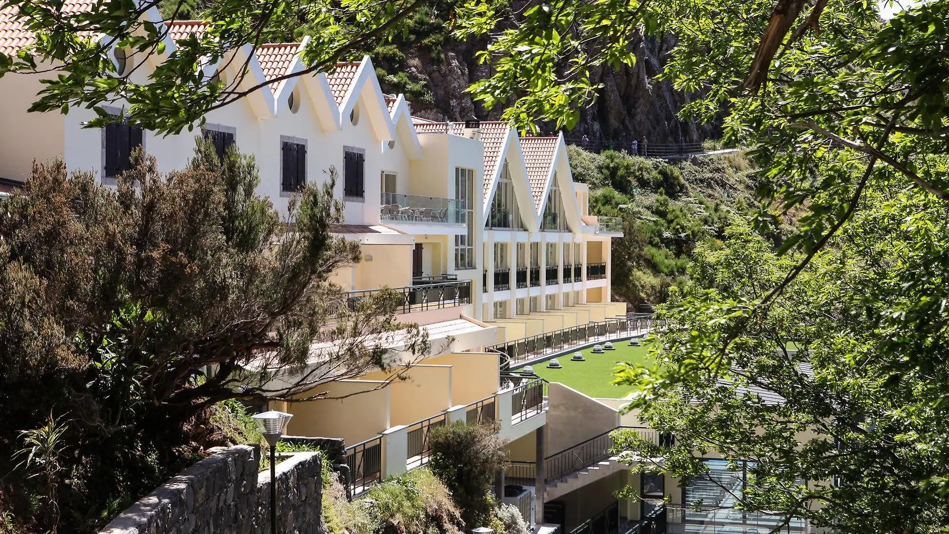 Eira Do Serrado - Hotel & Spa Curral Das Freiras 4*,