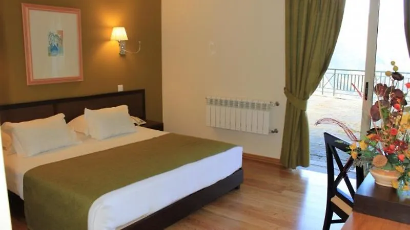 Eira do Serrado - Hotel&Spa Curral Das Freiras Hotel